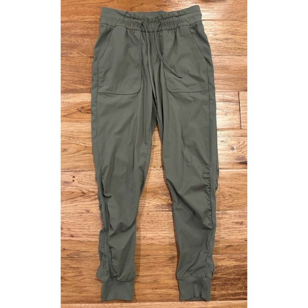 Lululemon Beyond the Studio Crop Jogger Pants Grey Sage Size 6 EUC